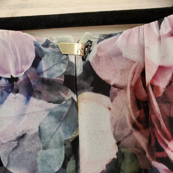 Floral Maternity dress - (L) mid length - like new - Picture 6 of 6